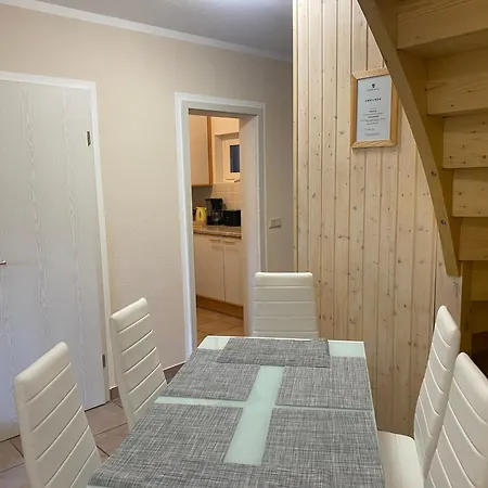 Blockhaus Проживание в семье Grillenberg (Sangerhausen)